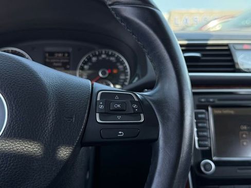 Used 2013 Volkswagen Passat TDI SEL Premium FWD image 8