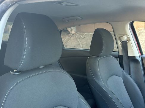 Used 2022 Kia Forte LXS w/ LXS Technology Package image 13