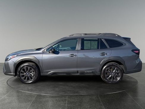 Used 2025 Subaru Outback Onyx Edition AWD/4WD image 5