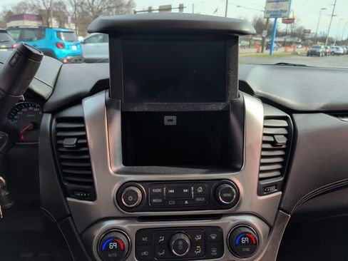 Used 2015 Chevrolet Tahoe LT image 30