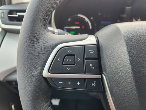 Certified 2026 Toyota Sienna XLE FWD image 28