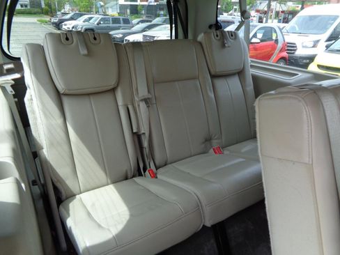Used 2013 Ford Expedition EL Limited AWD/4WD image 27