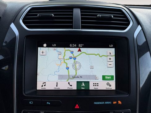 Used 2018 Ford Explorer Limited w/ Ford Safe & Smart Package image 10