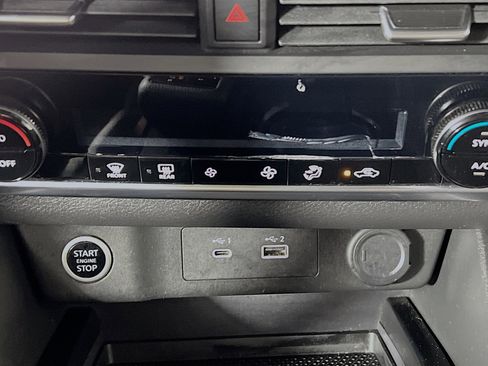 Used 2023 Nissan Rogue SV image 26