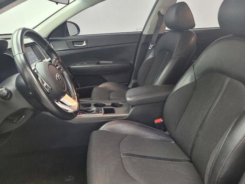 Used 2020 Kia Optima S image 17