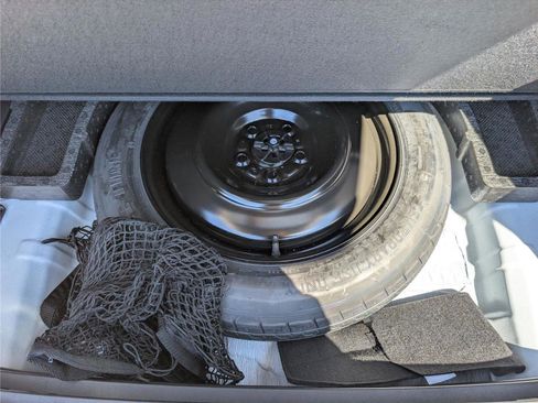 Used 2024 Kia Sportage EX image 24