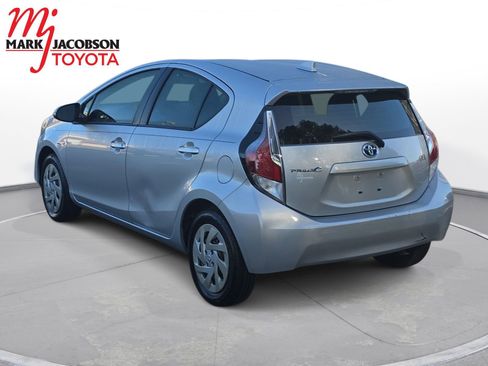 Used 2016 Toyota Prius C Four image 7