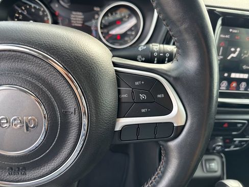 Used 2019 Jeep Compass Limited FWD image 46