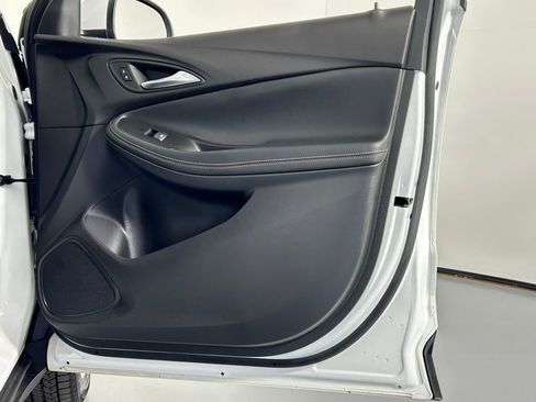 Used 2023 Buick Encore GX Preferred w/ Cold Weather Comfort Package image 9