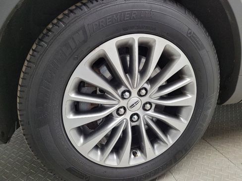 Used 2017 Lincoln MKX Select w/ Select Plus Package image 31