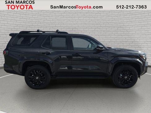 New 2026 Toyota 4Runner Platinum AWD/4WD image 4