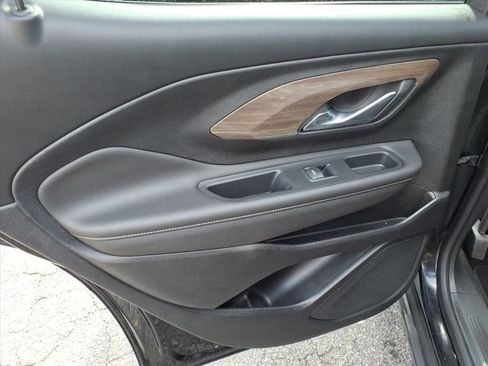 Used 2022 GMC Terrain Denali image 19