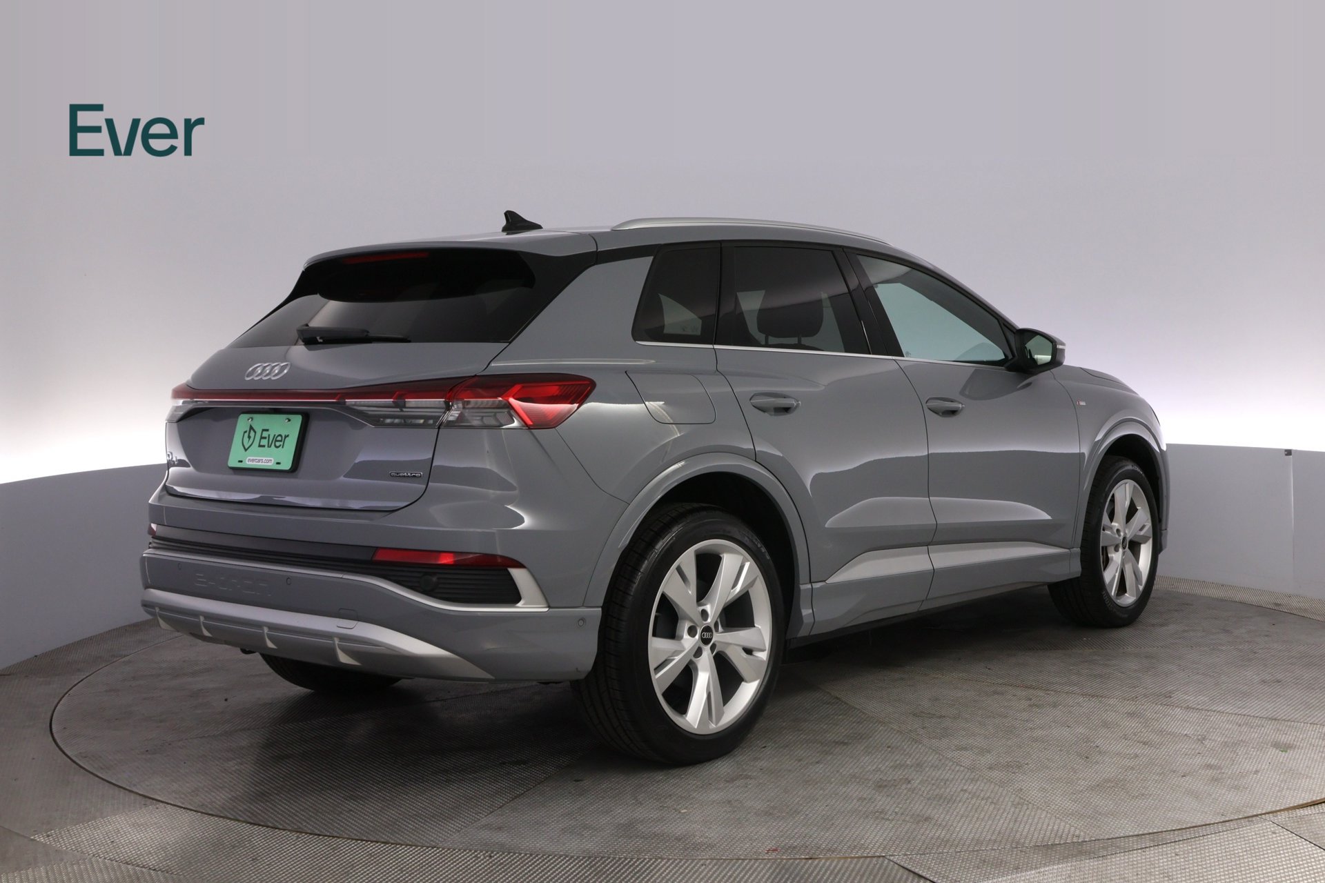 Used 2023 Audi Q4 e-tron Premium Plus w/ Premium Plus AWD/4WD image 3
