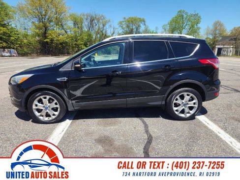Used 2016 Ford Escape Titanium w/ Equipment Group 301A AWD/4WD image 2