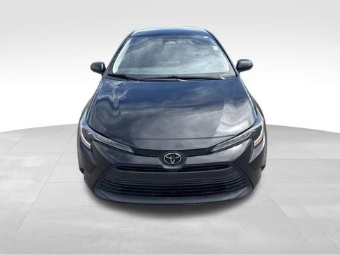 Used 2024 Toyota Corolla LE FWD image 8