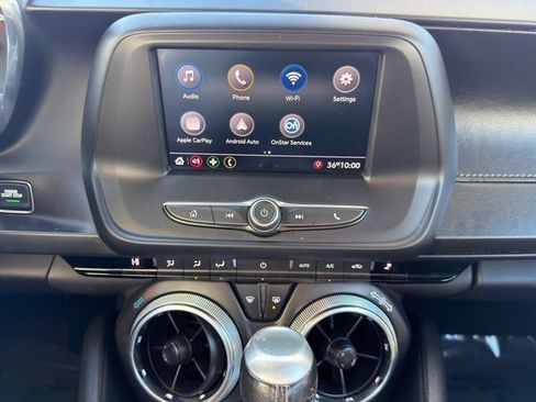 Used 2020 Chevrolet Camaro LT image 2