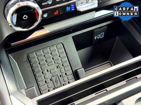 Used 2025 Ford F250 Platinum w/ FX4 Off-Road Package image 29