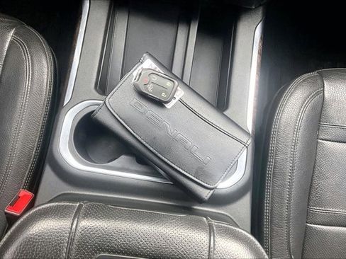 Used 2020 GMC Sierra 1500 Denali w/ Denali Ultimate Package image 33