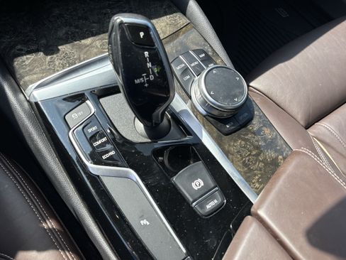 Used 2019 BMW 530i xDrive w/ Convenience Package AWD/4WD image 26