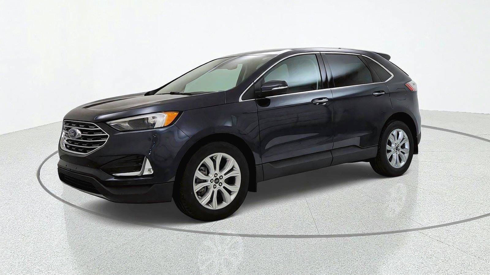 Used 2024 Ford Edge Titanium AWD/4WD image 3