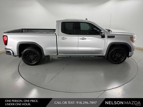 Used 2020 GMC Sierra 1500 Elevation w/ Elevation Value Package RWD image 5