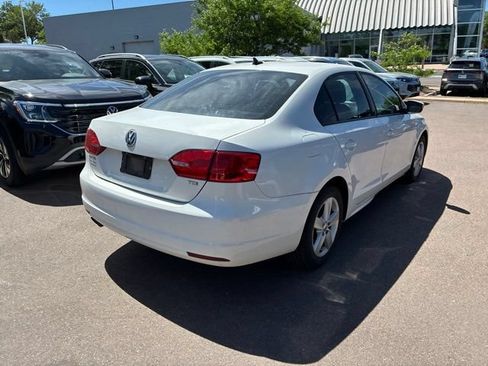 Used 2012 Volkswagen Jetta TDI FWD image 4