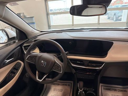 Used 2025 Buick Encore GX Avenir w/ Avenir Convenience Package AWD/4WD image 19