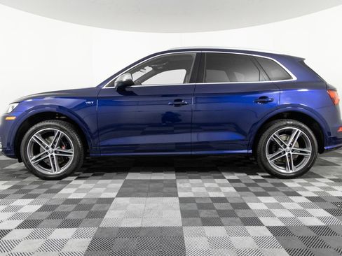 Used 2018 Audi SQ5 Premium Plus w/ Navigation Package image 3