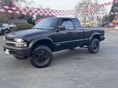Used 2000 Chevrolet S10 Pickup LS Wide Stance 3dr 4WD Extende w/ Preferred Equipment Group