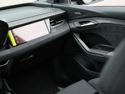 New 2027 Audi SQ6 e-tron Premium Plus AWD/4WD image 30