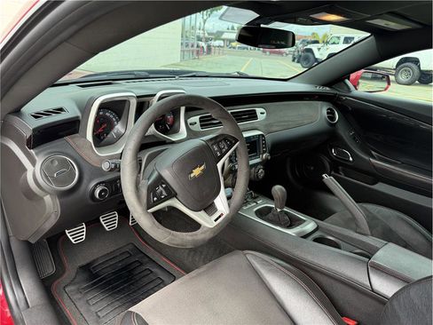 Used 2013 Chevrolet Camaro ZL1 image 17