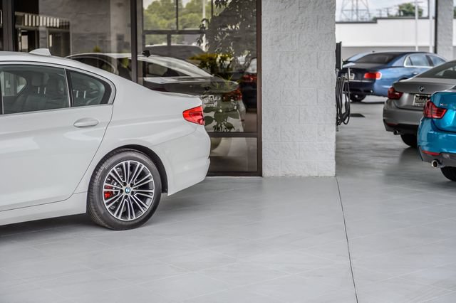 Used 2019 BMW 530i w/ Convenience Package RWD image 60