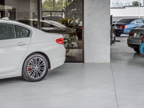 Used 2019 BMW 530i w/ Convenience Package RWD image 60