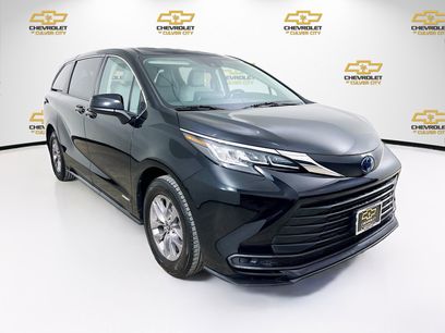 Used 2021 Toyota Sienna LE