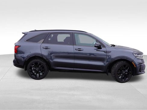 Certified 2022 Kia Sorento SX image 4