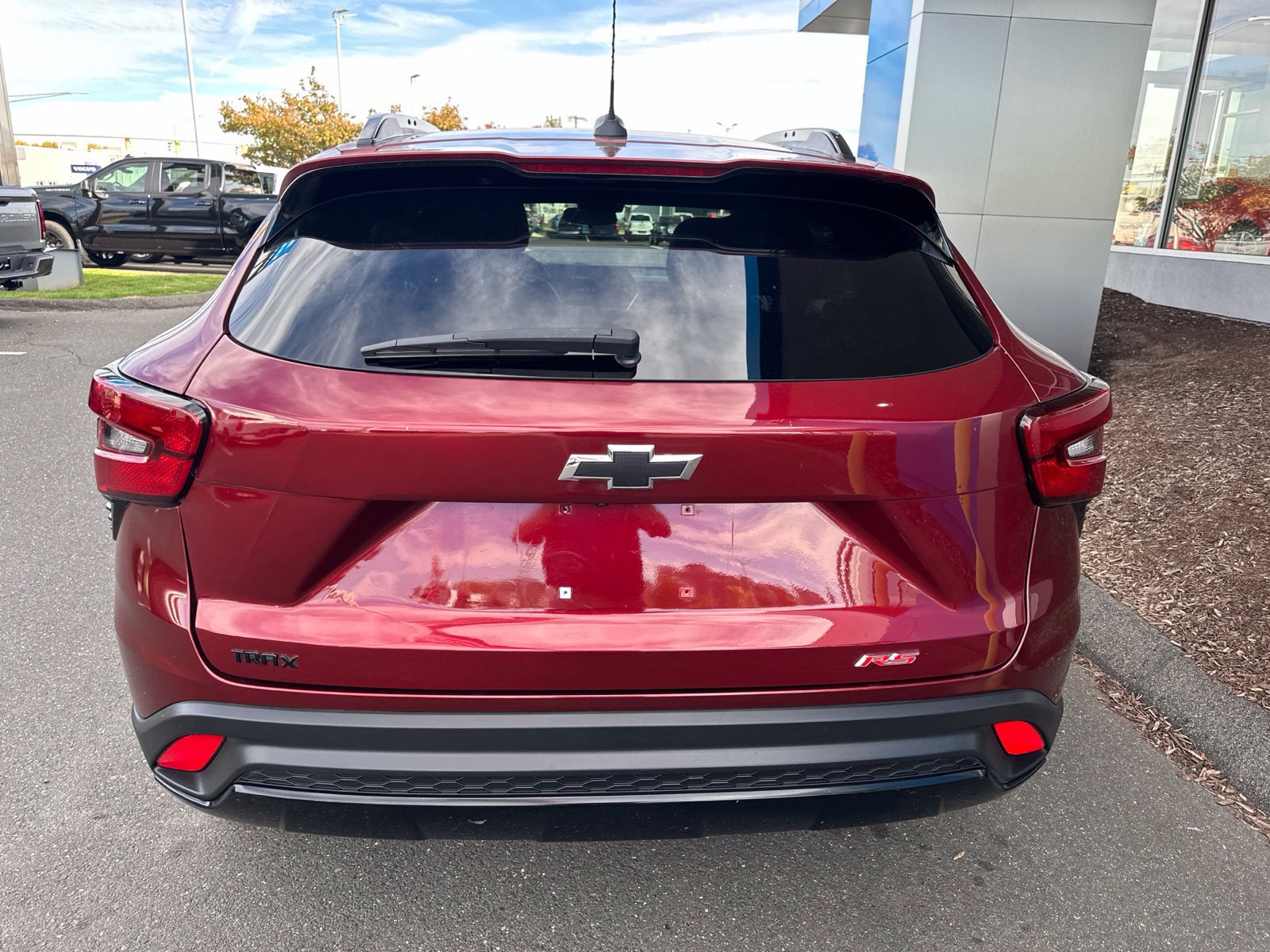 Used 2024 Chevrolet Trax RS FWD image 6