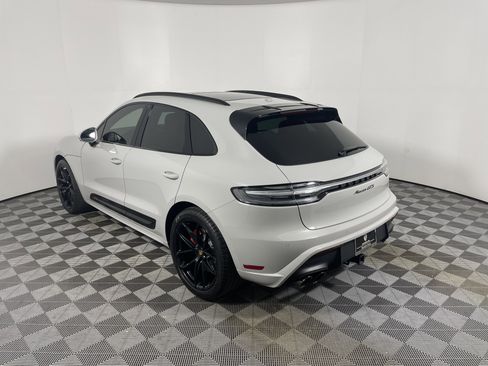 Certified 2024 Porsche Macan GTS AWD/4WD image 3