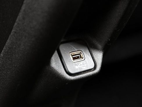 Used 2020 Jeep Renegade Latitude image 17