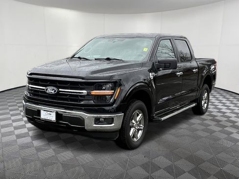 Used 2025 Ford F150 XLT w/ Equipment Group 301A Standard image 3