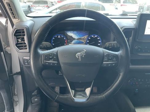 Used 2022 Ford Bronco Sport Outer Banks w/ Tech Package AWD/4WD image 9