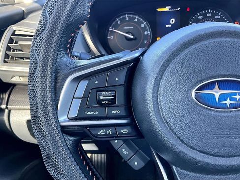 Used 2018 Subaru Crosstrek 2.0i Premium w/ Eyesight System image 21