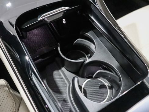 Certified 2024 Mercedes-Benz GLC 300 image 22