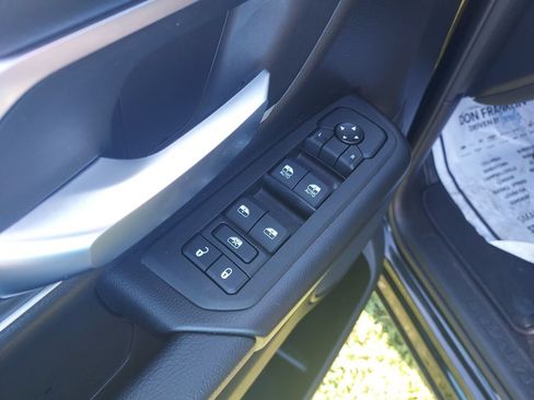 New 2026 RAM 1500 Big Horn AWD/4WD image 11