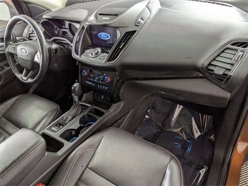 Used 2017 Ford Escape Titanium w/ Canadian Touring Package image 32