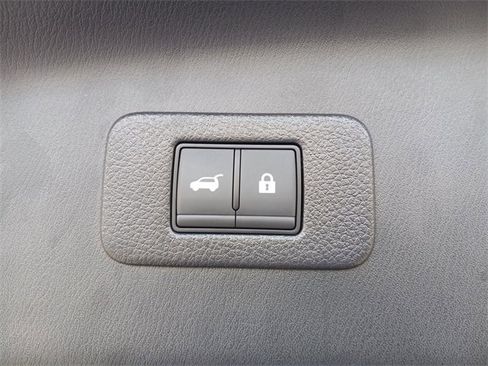 Used 2024 Nissan Armada Platinum w/ Captain's Chairs Package image 12