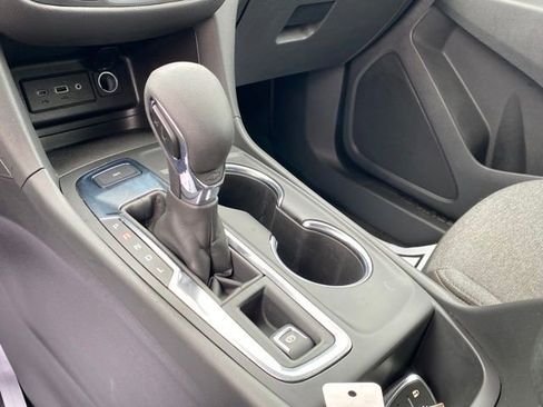 Certified 2024 Chevrolet Equinox LT image 11