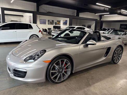 Used 2013 Porsche Boxster S RWD image 3