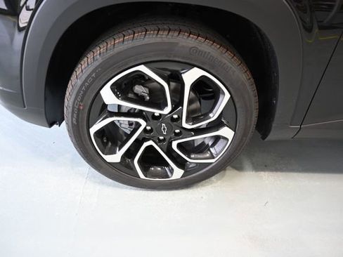 New 2026 Chevrolet Trax RS w/ Sunroof Package image 28