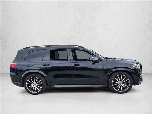 Used 2024 Mercedes-Benz GLS 450 4MATIC image 4