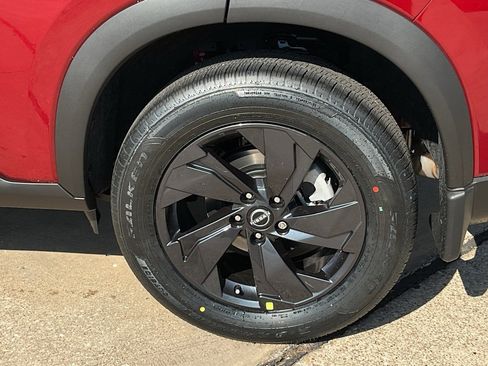 New 2026 Nissan Rogue SV image 8